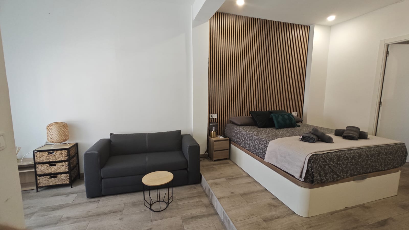 D9EA668A-00BF-4220-887A-3E39DE1FCD4C (1)