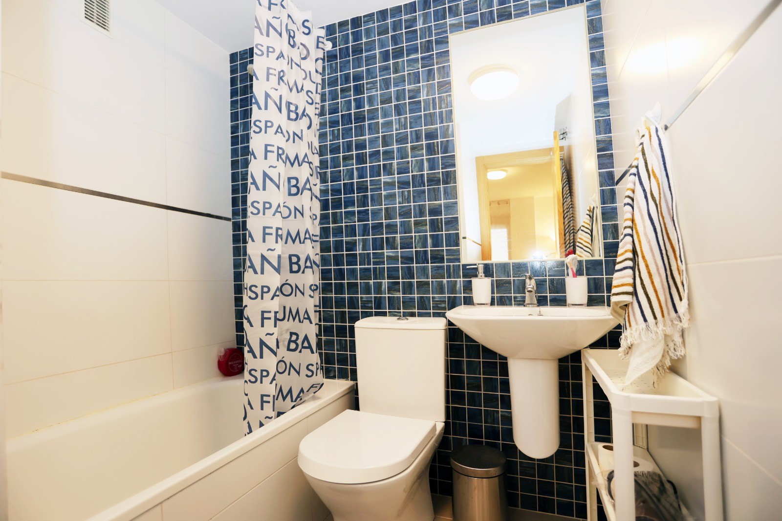 thumbnail 45A63B18-3163-4F25-A357-D3BEE3238F5C